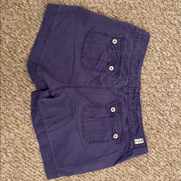 Levi’s Navy Shorts - Picture 2 of 2